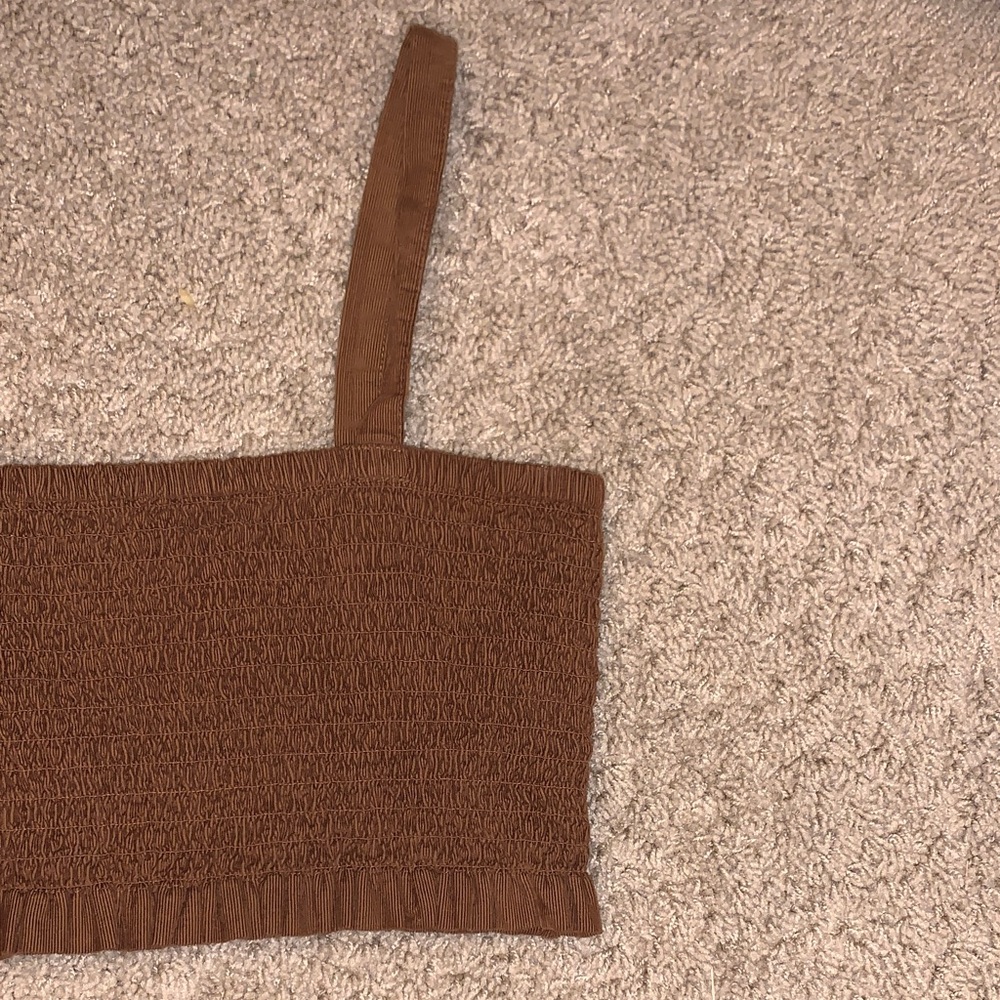 NWOT American Eagle Women Brown Smocked Ruffle Bottom Sleeveless Crop Top Small - Picture 2 of 8